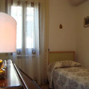 ca-pierre.hotelinveneto.com/