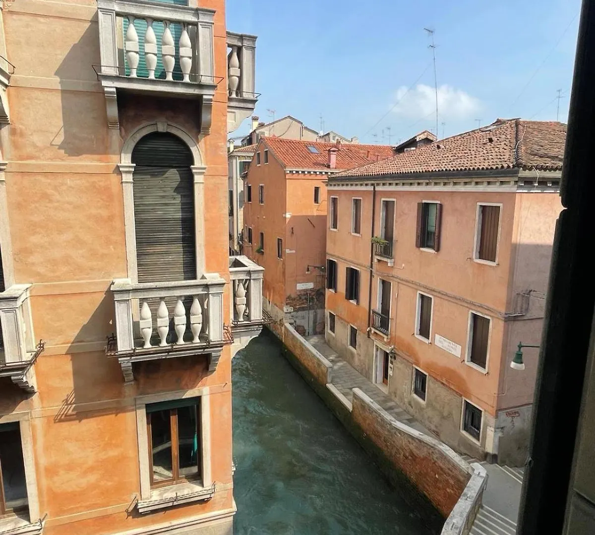 Guesthouse Ca' San Marcuola 2 Venice 0*,  Italy