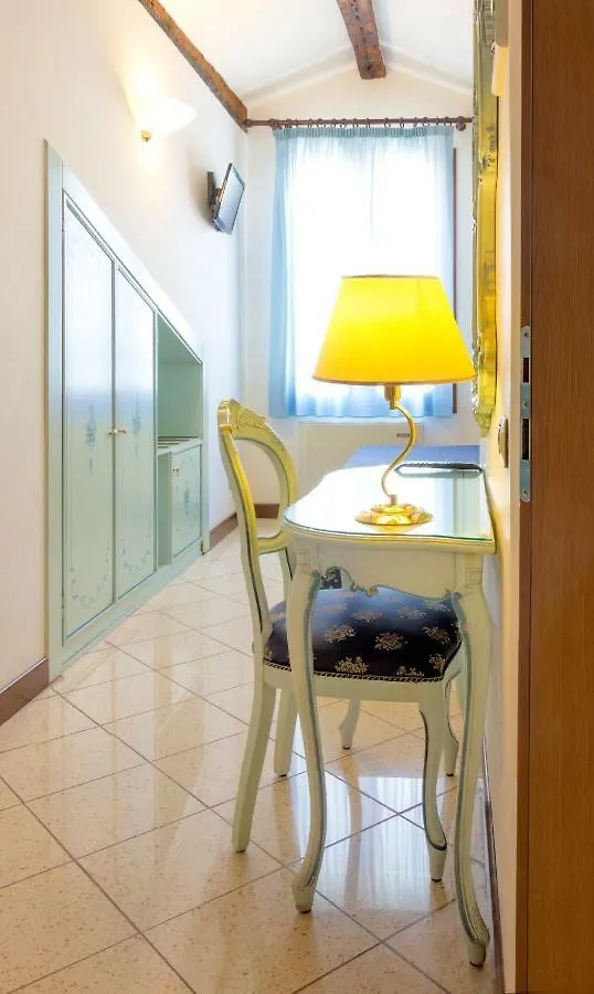 Guesthouse Ca' San Marcuola 2 Venise 0*,